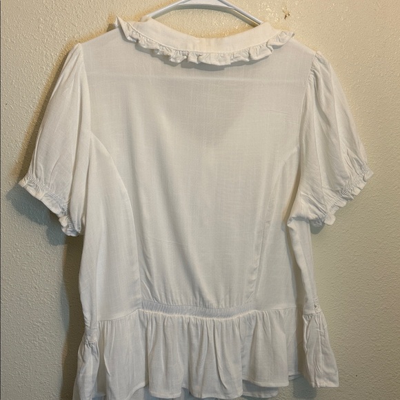 Moa Moa White Ruffled Blouse - Picture 2 of 7